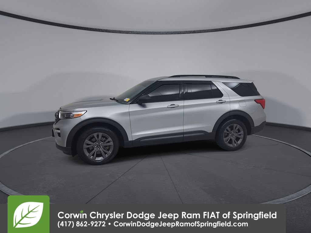 Used 2021 Ford Explorer XLT w/ Equipment Group 202A AWD/4WD image 8