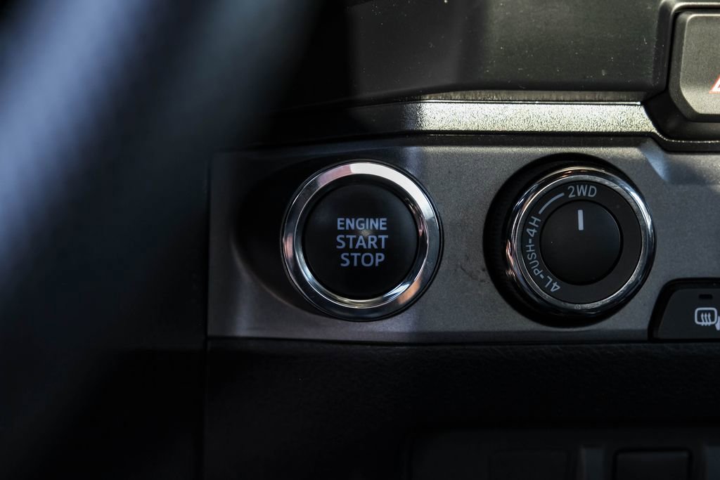 Used 2023 Toyota Tacoma TRD Off-Road image 19