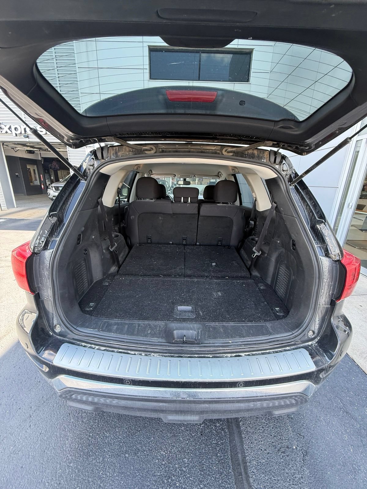 Used 2018 Nissan Pathfinder SV AWD/4WD image 11