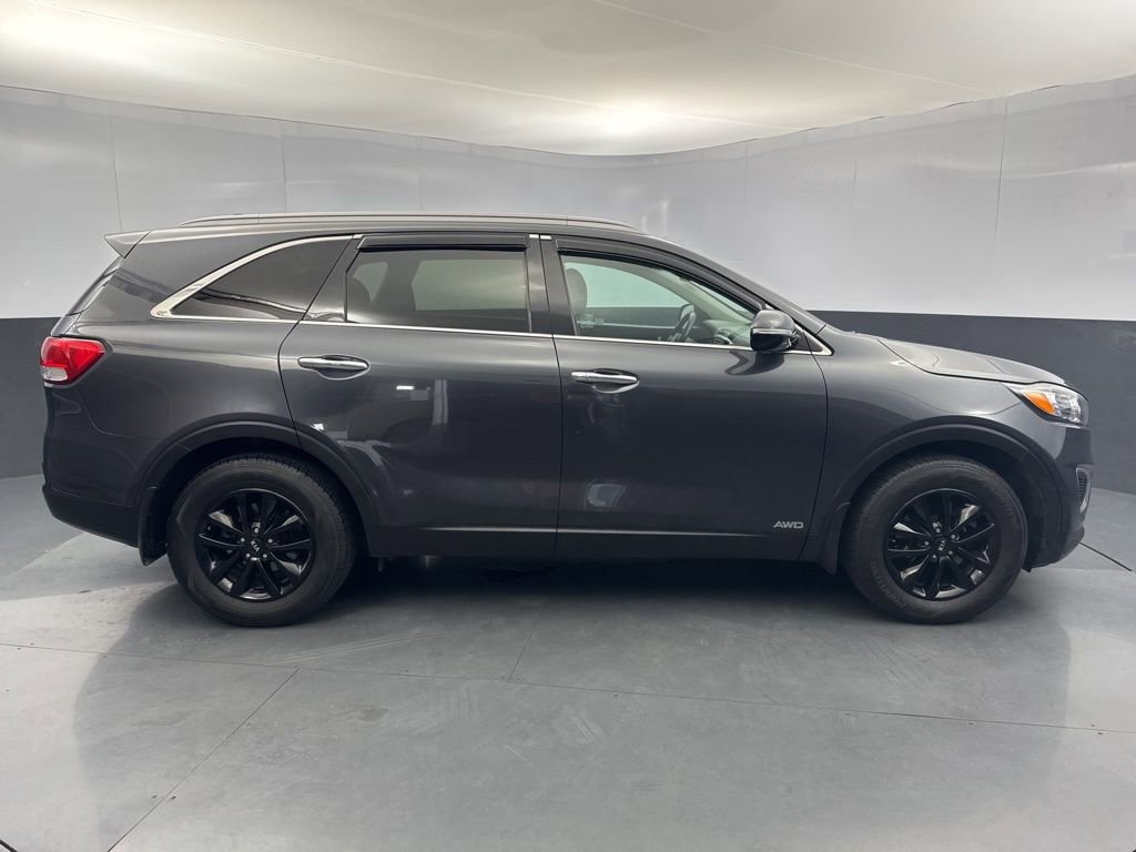 Used 2016 Kia Sorento LX w/ LX Convenience Package image 6