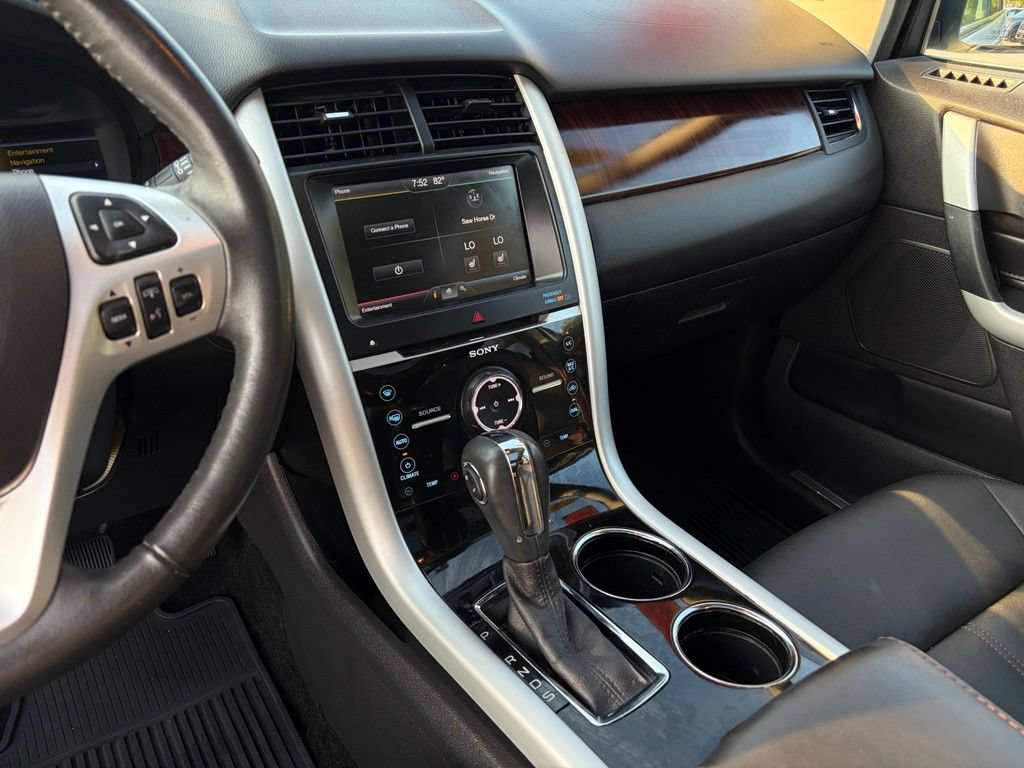 Used 2014 Ford Edge Limited w/ Equipment Group 302A AWD/4WD image 21
