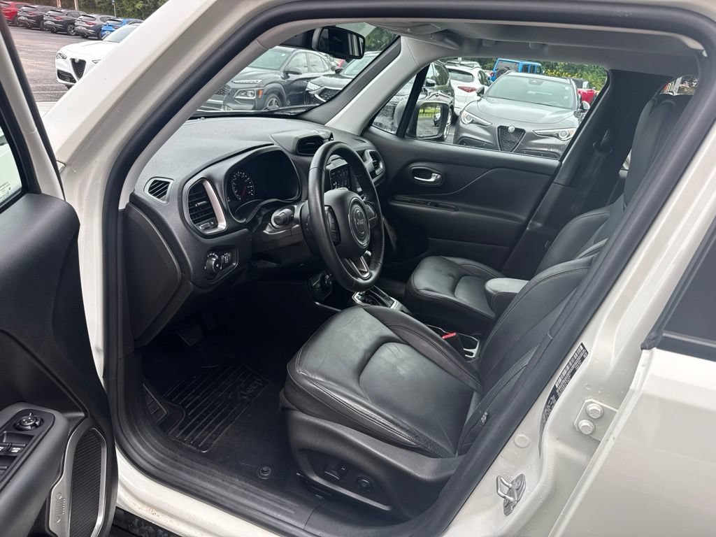 Used 2020 Jeep Renegade Limited w/ UConnect 8.4 Nav Group AWD/4WD image 27