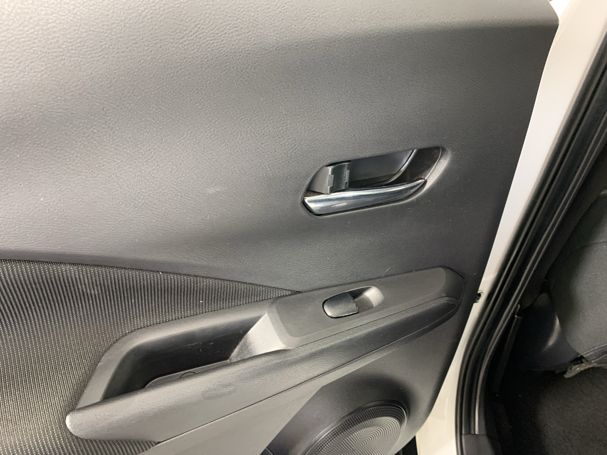 Used 2022 Nissan Kicks SV FWD image 27