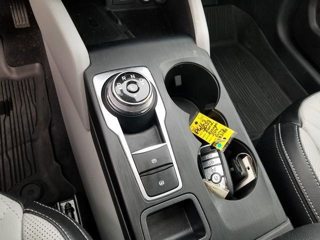 Certified 2023 Ford Escape Platinum w/ Premium Technology Package image 19