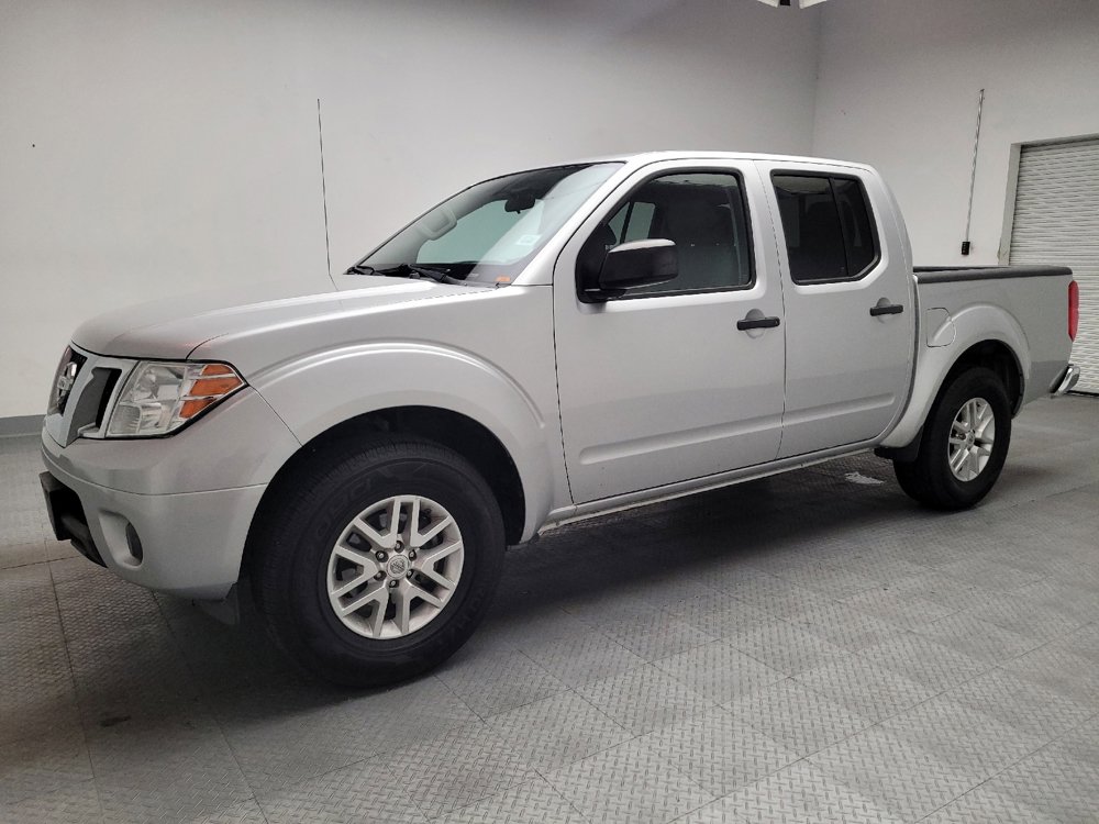 Used 2019 Nissan Frontier SV RWD image 2
