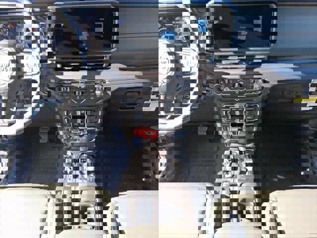 New 2026 Jeep Gladiator Mojave w/ Technology Group image 28