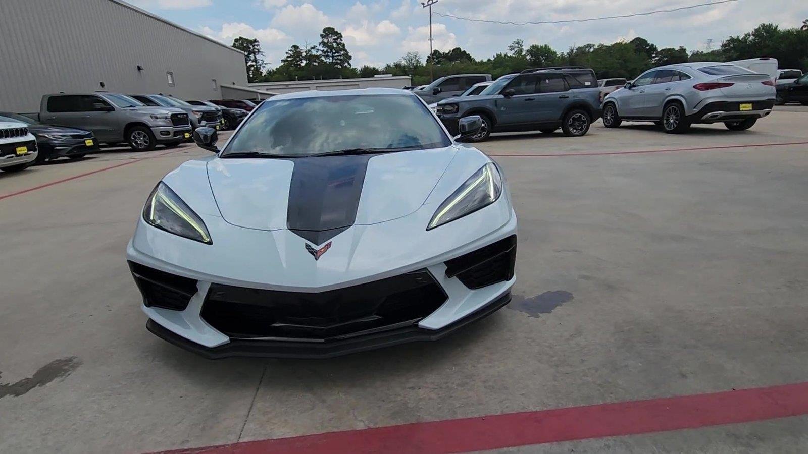 Used 2022 Chevrolet Corvette Stingray Preferred Cpe RWD image 3