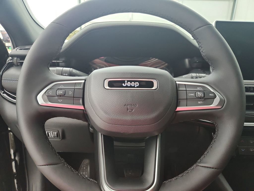 New 2026 Jeep Compass Latitude image 21