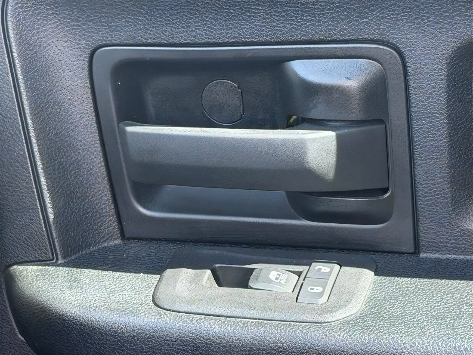 Certified 2025 RAM 2500 Tradesman AWD/4WD image 31