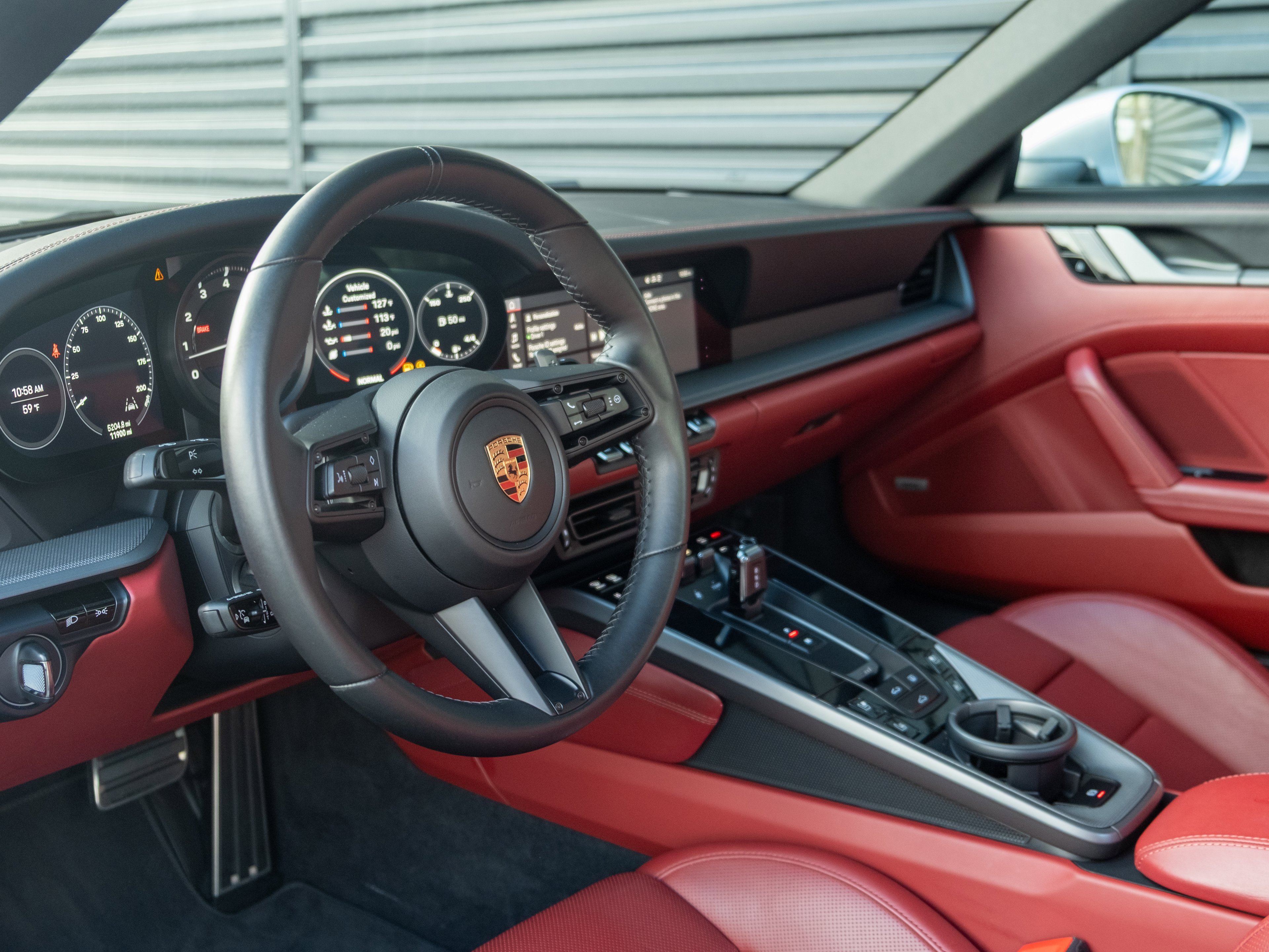 Certified 2020 Porsche 911 Carrera 4S image 4