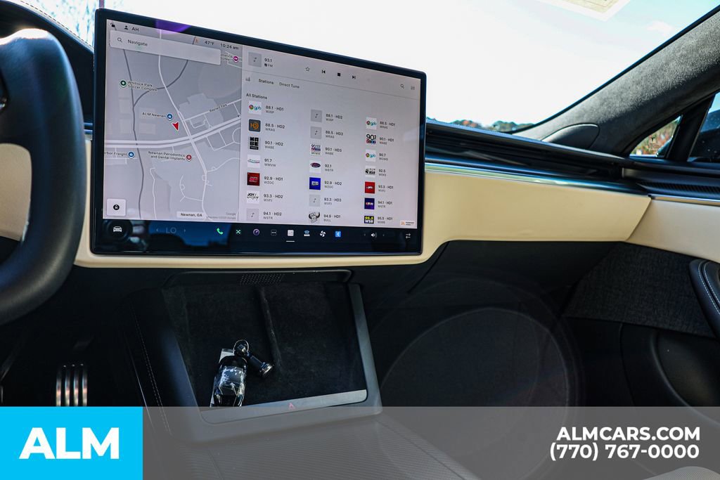 Used 2021 Tesla Model S Plaid image 39