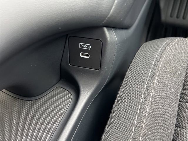 Certified 2025 Honda HR-V LX image 34