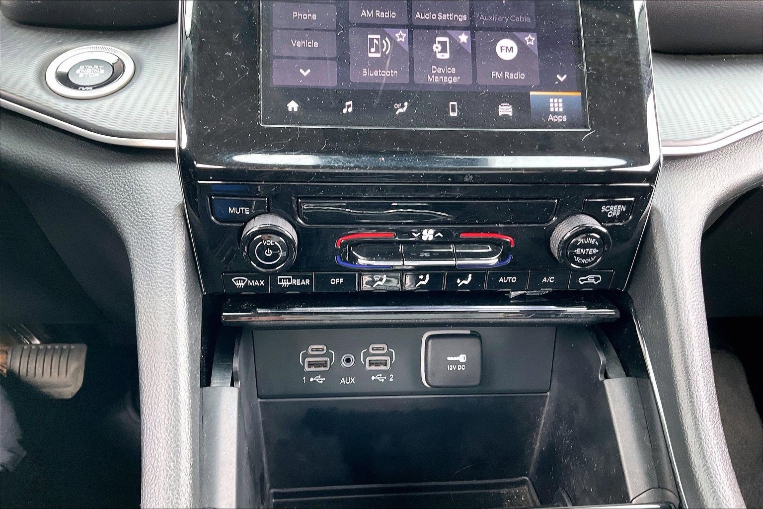 Certified 2023 Jeep Grand Cherokee Laredo image 21