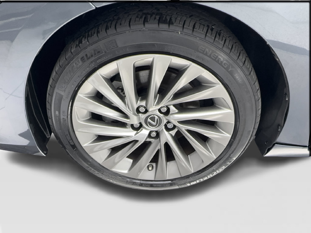 Used 2023 Lexus ES 300h w/ Accessory Package (Z1) FWD image 14