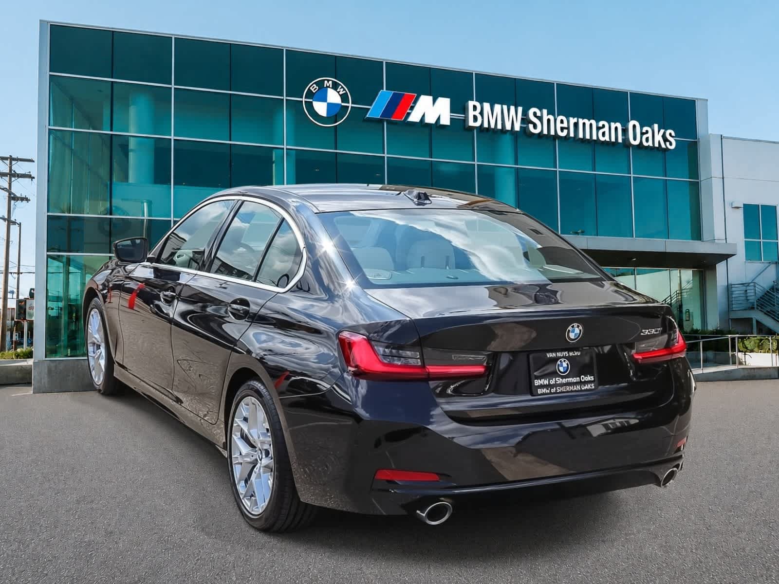 Used 2026 BMW 330i Sedan RWD image 6