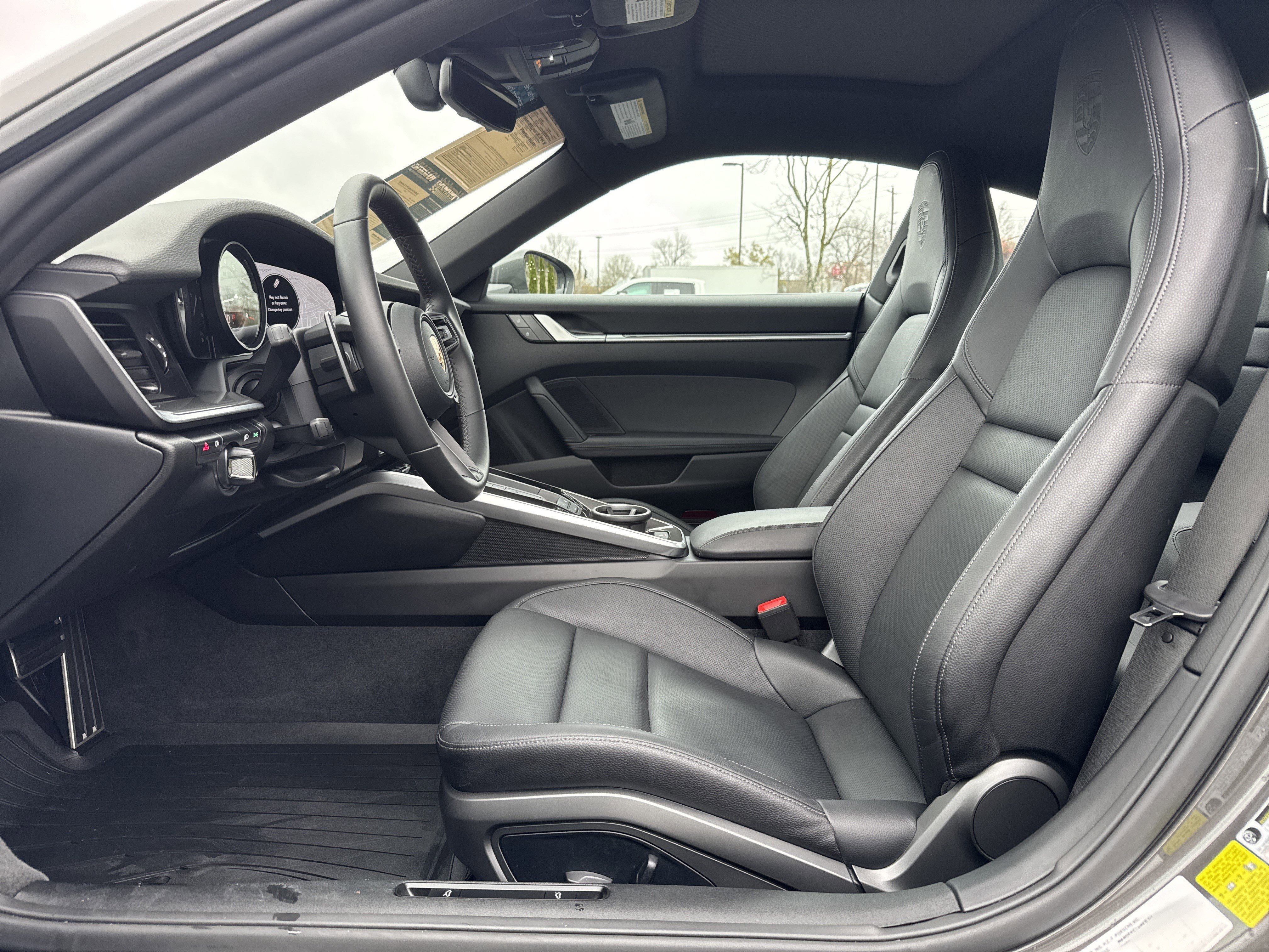 Used 2024 Porsche 911 Carrera w/ Premium Package image 16