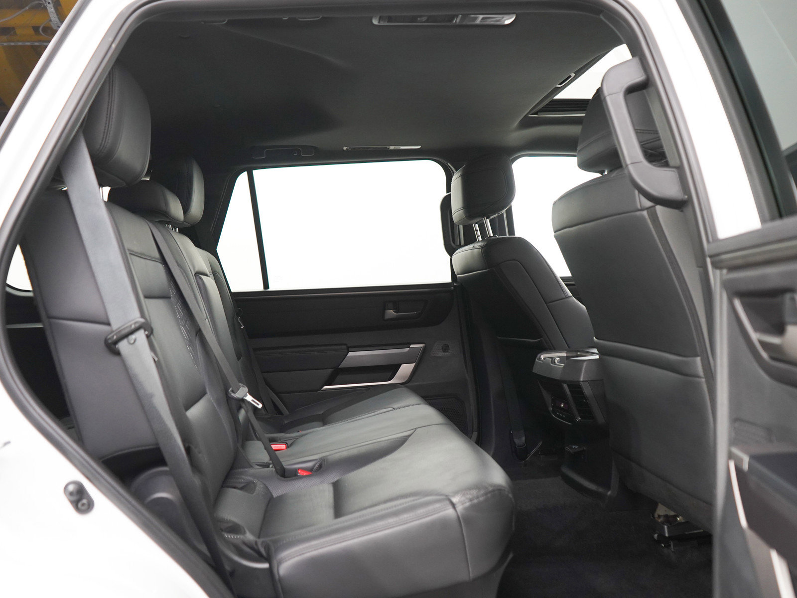 Used 2025 Toyota Sequoia SR5 w/ SR5 Premium Package AWD/4WD image 13