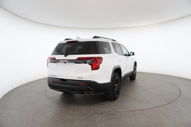 Used 2023 GMC Acadia SLE w/ Driver Convenience Package image 16