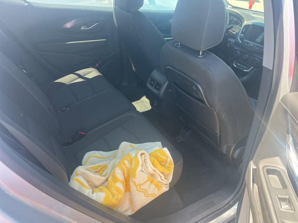 Used 2022 GMC Terrain SLE w/ Driver Convenience Package image 8