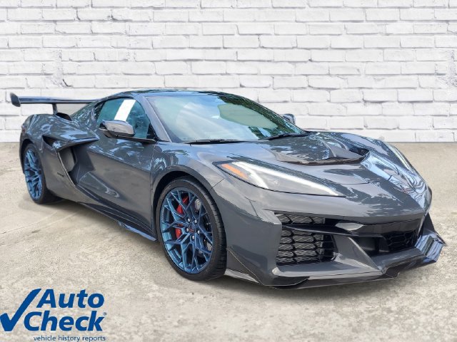 Used 2027 Chevrolet Corvette ZR1 w/ ZR1 Carbon Fiber Aero Package RWD image 6