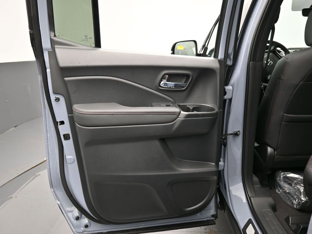 New 2026 Honda Ridgeline Black Edition image 36
