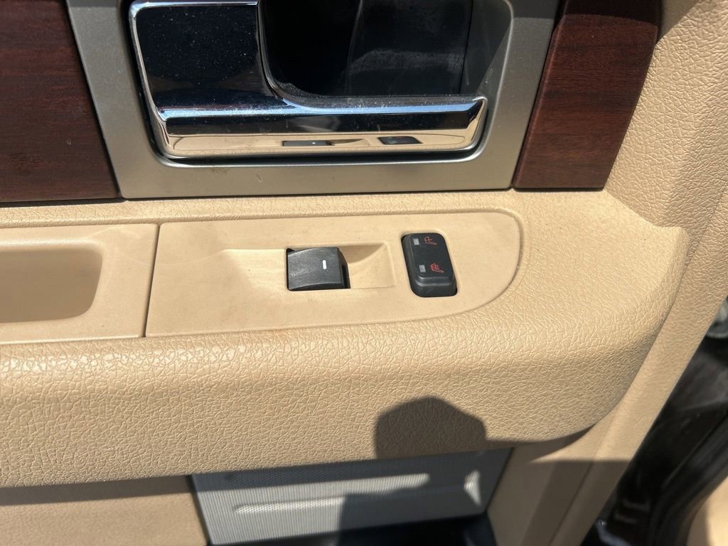 Used 2014 Ford F150 King Ranch w/ King Ranch Luxury Package AWD/4WD image 10