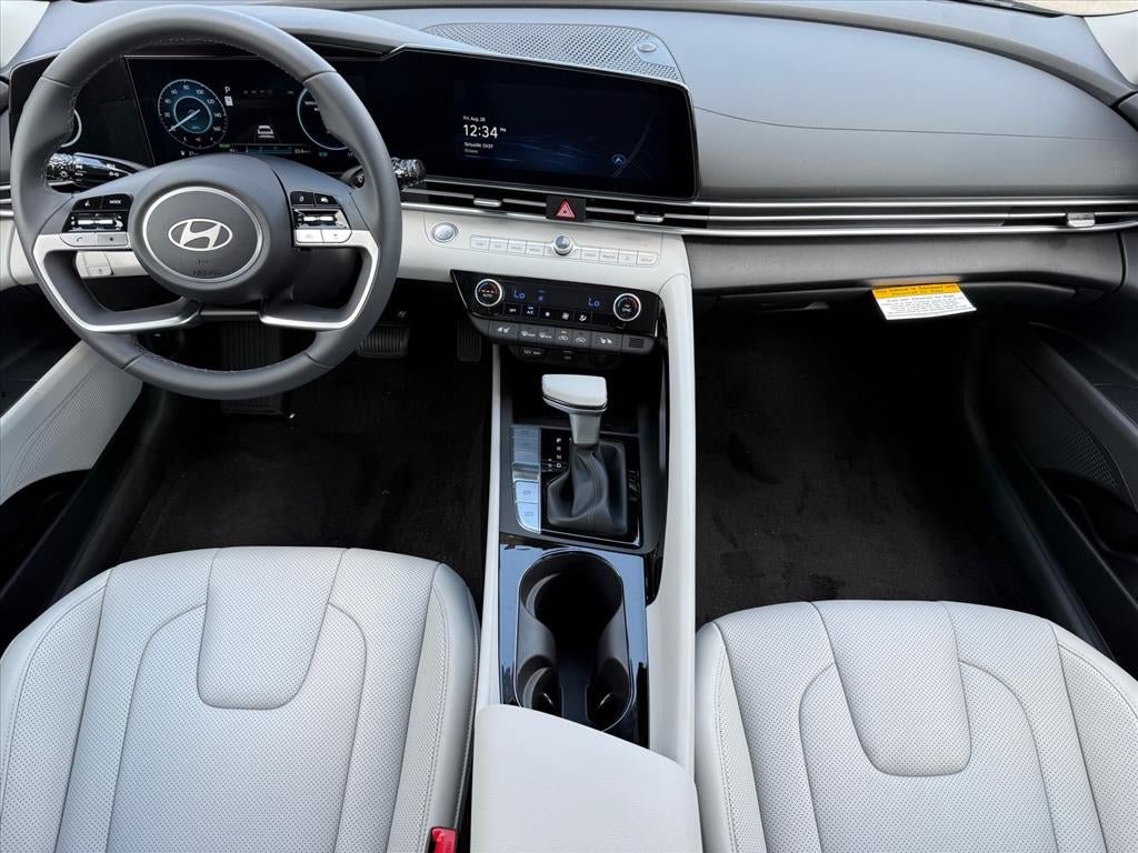 New 2026 Hyundai Elantra Limited FWD image 14