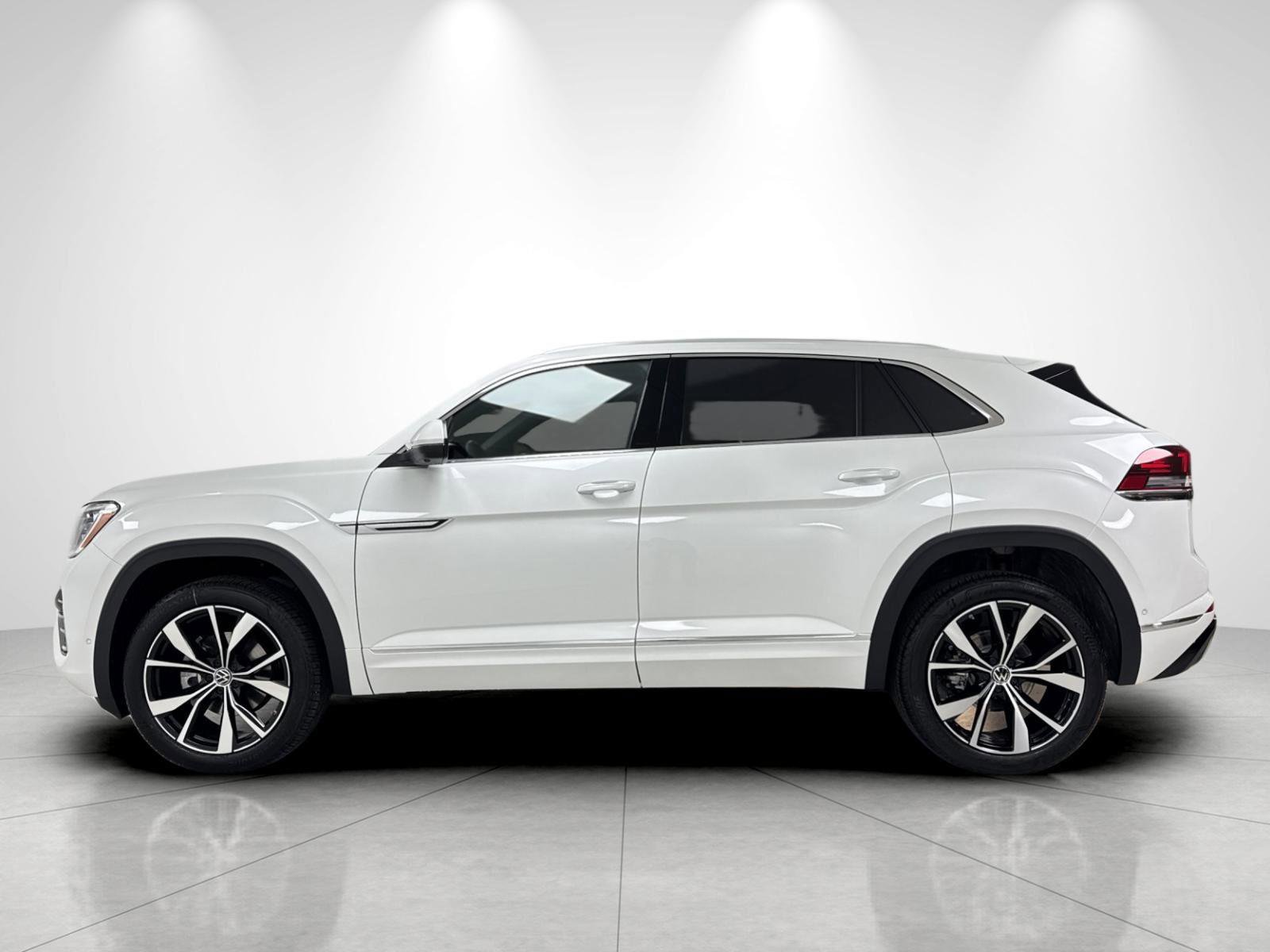 New 2026 Volkswagen Atlas Cross Sport SEL Premium R-Line AWD/4WD image 2