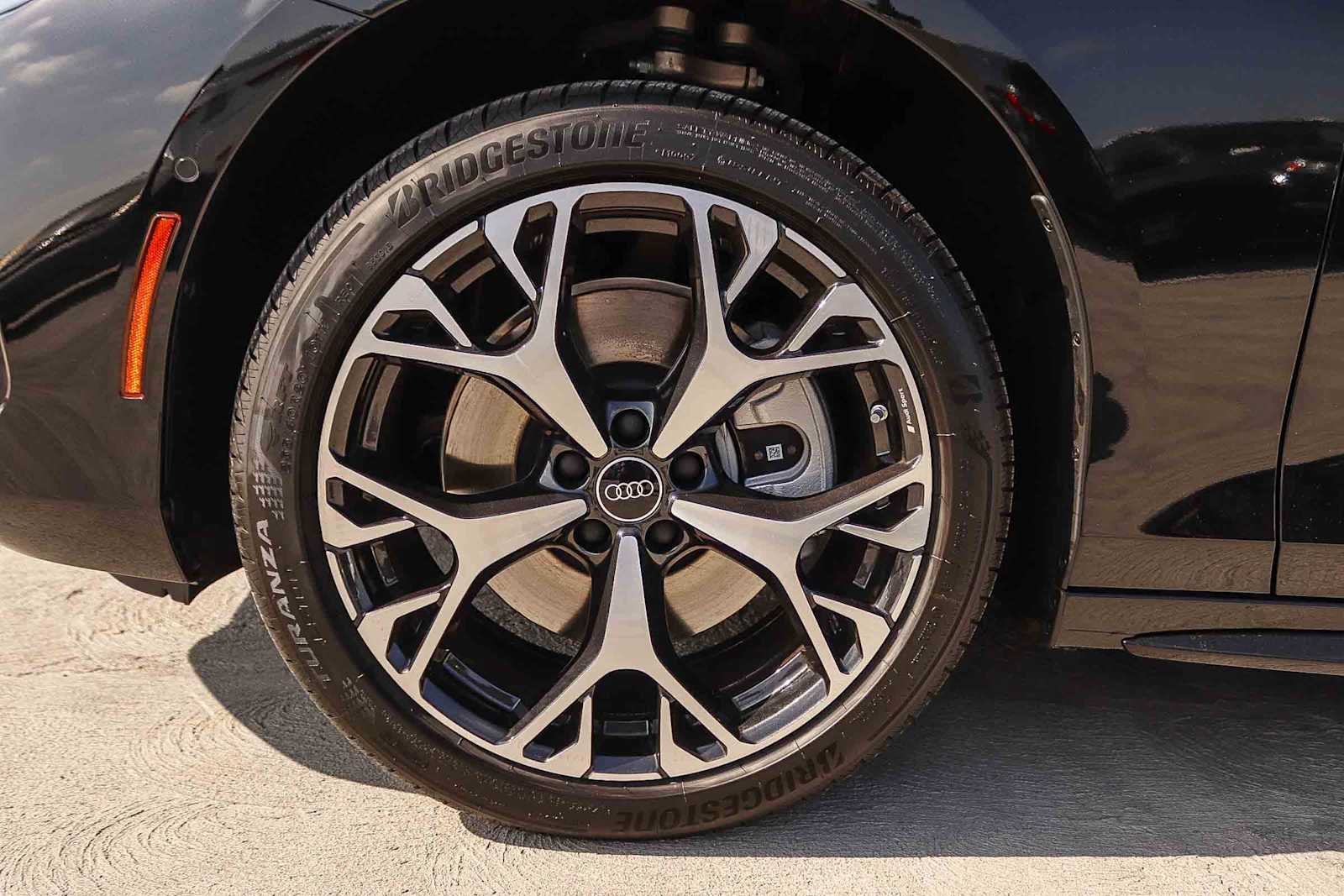 New 2026 Audi A6 Premium Plus AWD/4WD image 14