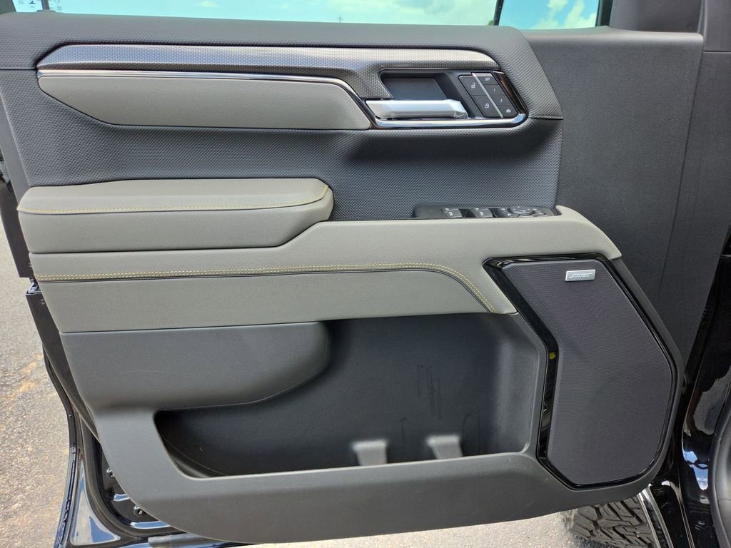 New 2026 Chevrolet Silverado 1500 ZR2 w/ Dark Appearance Package AWD/4WD image 15