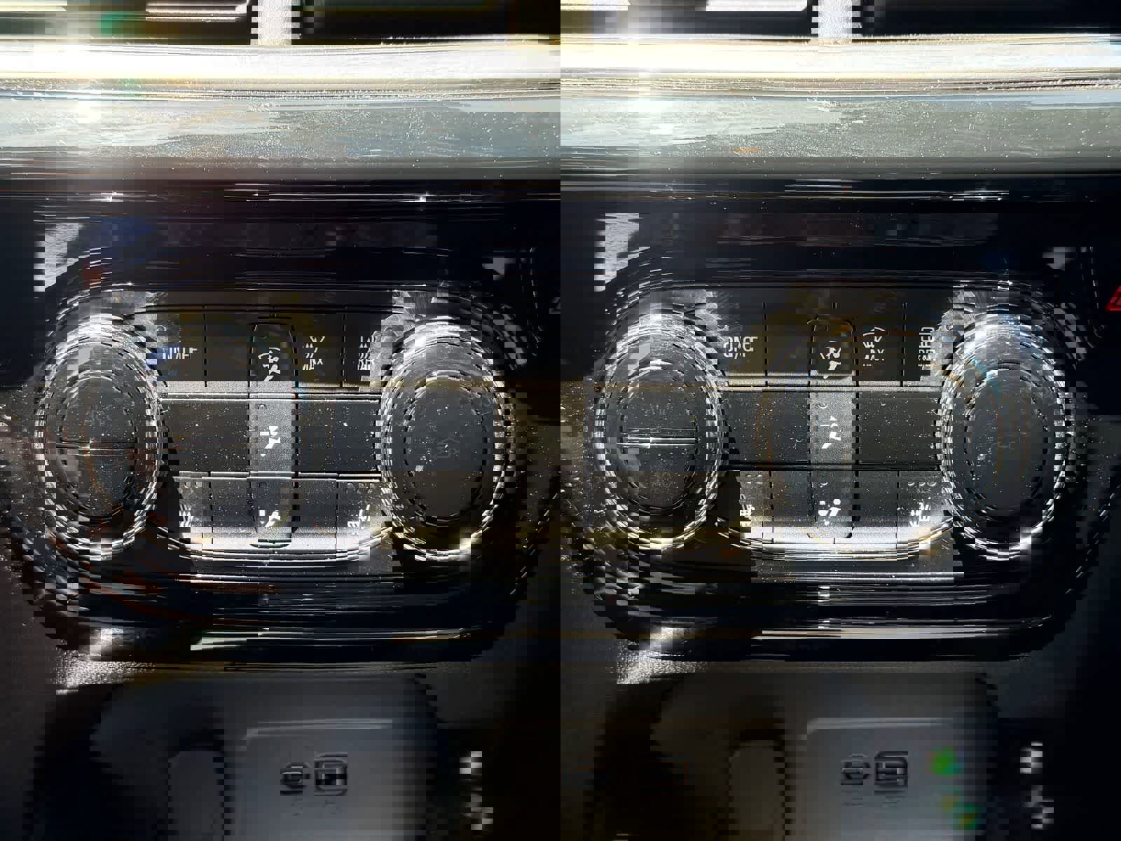 Used 2024 Chevrolet Trax RS w/ Driver Confidence Package FWD image 10