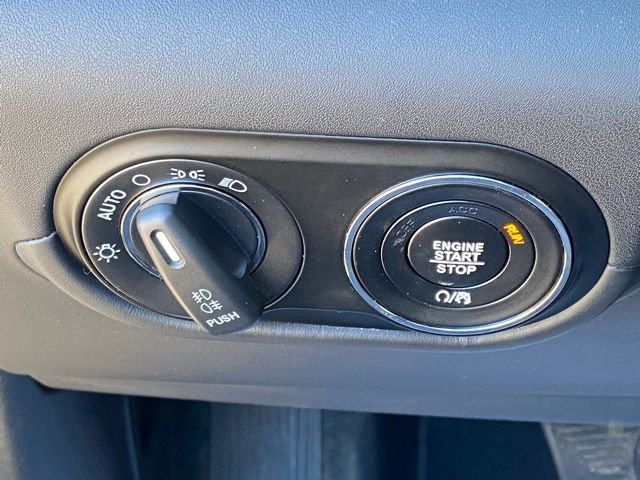 Used 2023 Maserati Levante Modena image 36