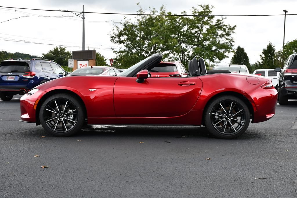New 2026 MAZDA MX-5 Miata Grand Touring RWD image 4