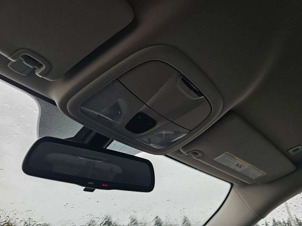 Used 2018 Jeep Cherokee Latitude Plus w/ Cold Weather Group image 32