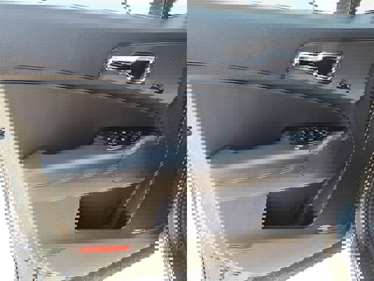 Used 2023 Kia Sportage SX image 14