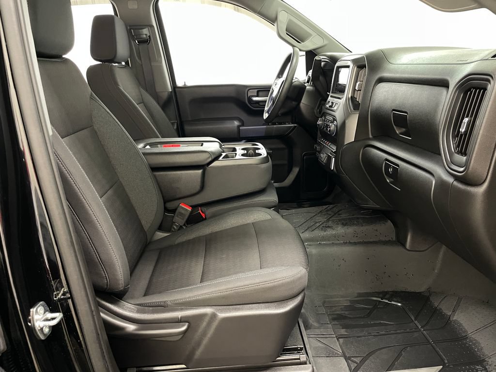 Certified 2024 Chevrolet Silverado 1500 Custom AWD/4WD image 35