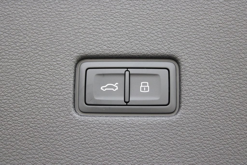 New 2026 Audi Q8 Prestige AWD/4WD image 32