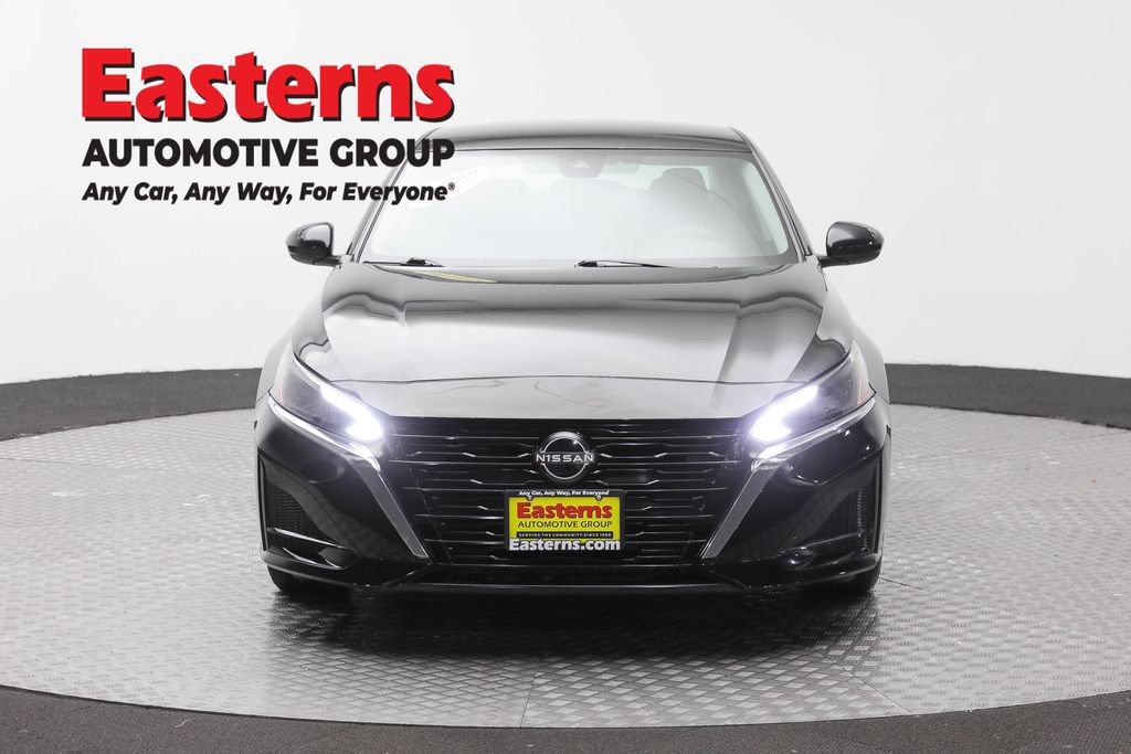Used 2023 Nissan Altima 2.5 S FWD image 2