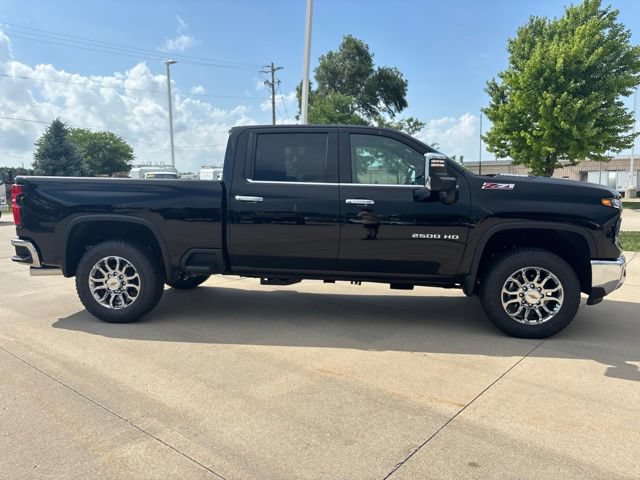 New 2026 Chevrolet Silverado 2500 LTZ w/ LTZ Convenience Package AWD/4WD image 31