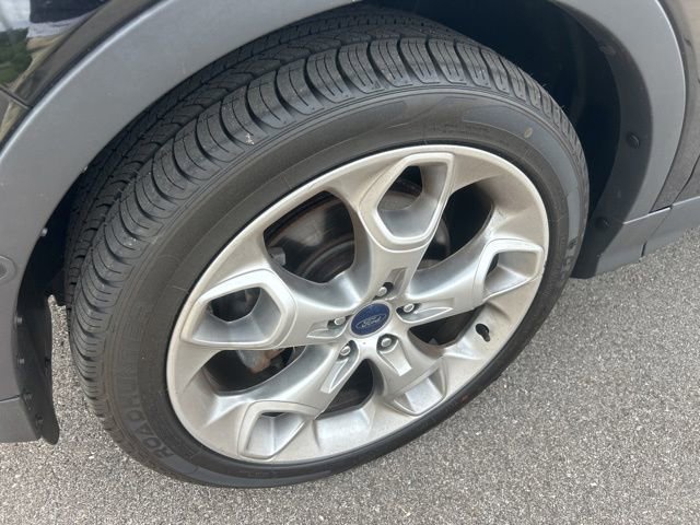 Used 2016 Ford Escape Titanium w/ Equipment Group 301A AWD/4WD image 5