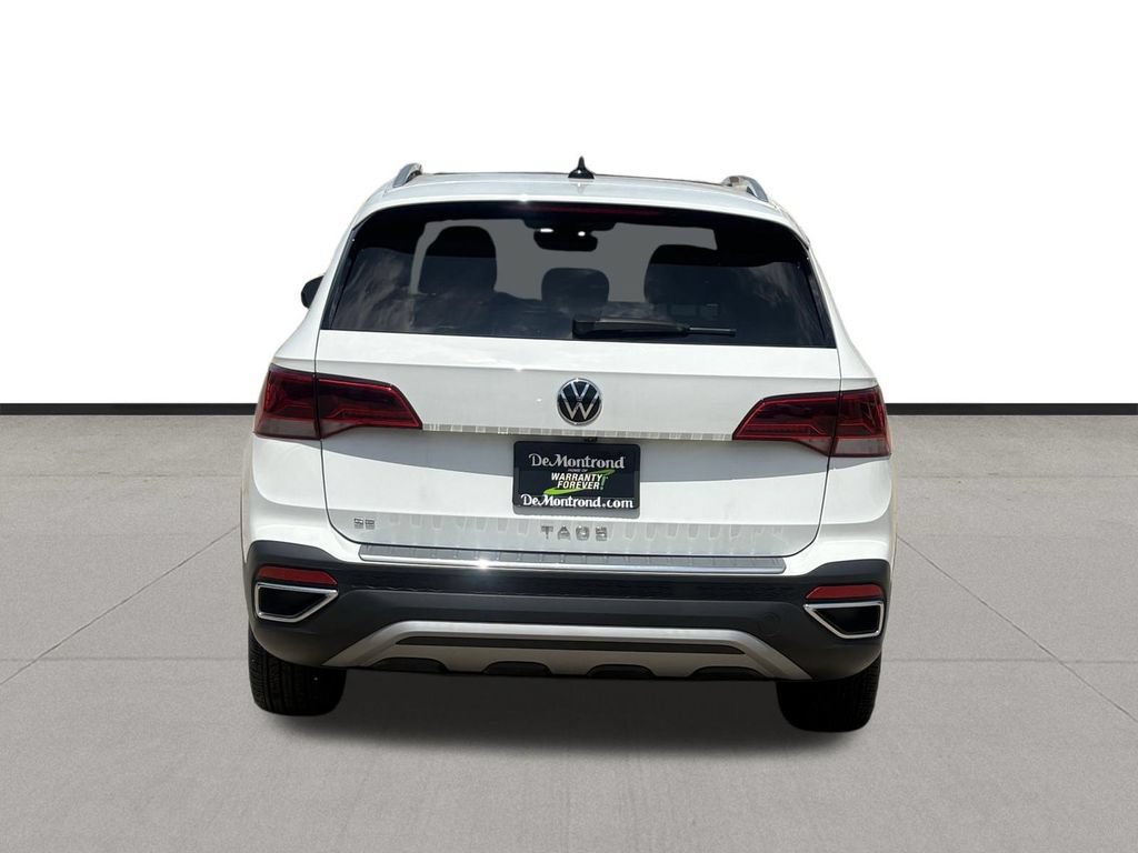 Used 2024 Volkswagen Taos SE FWD image 7