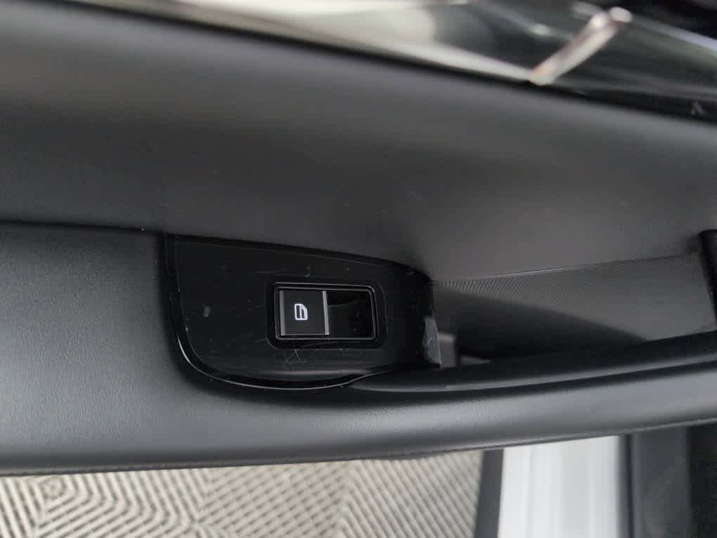 Used 2025 MAZDA MAZDA3 s FWD image 27