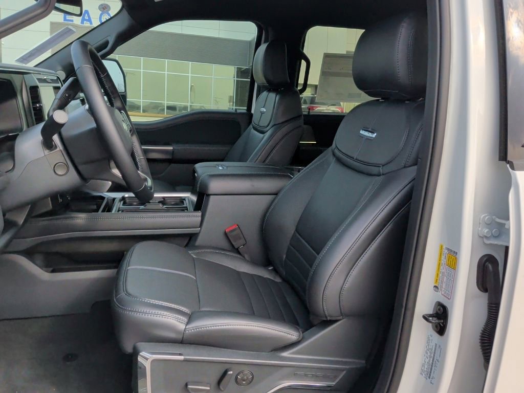New 2026 Ford F250 Platinum w/ FX4 Off-Road Package image 13