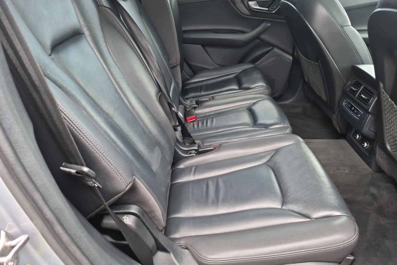 Used 2019 Audi Q7 3.0T Premium w/ Convenience Package AWD/4WD image 19