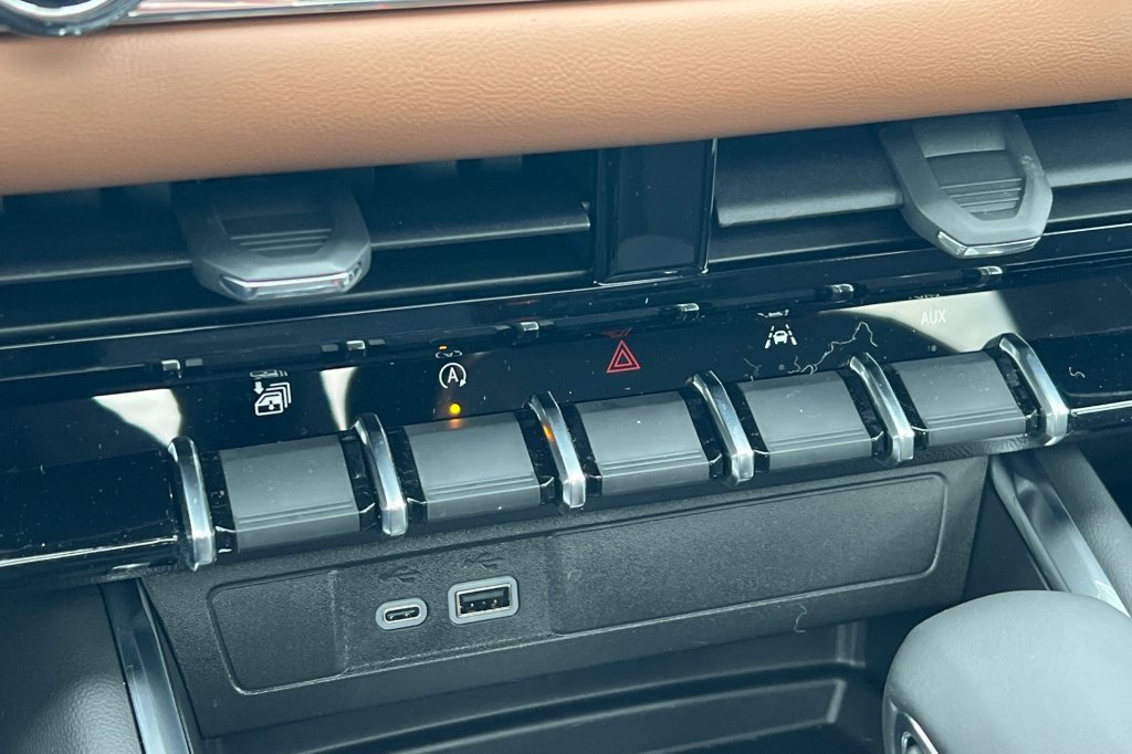 New 2026 GMC Canyon AT4 w/ Technology Plus Package image 17