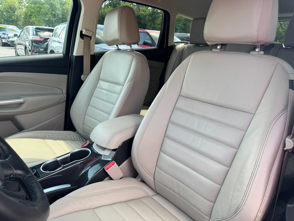 Used 2016 Ford Escape Titanium FWD image 22