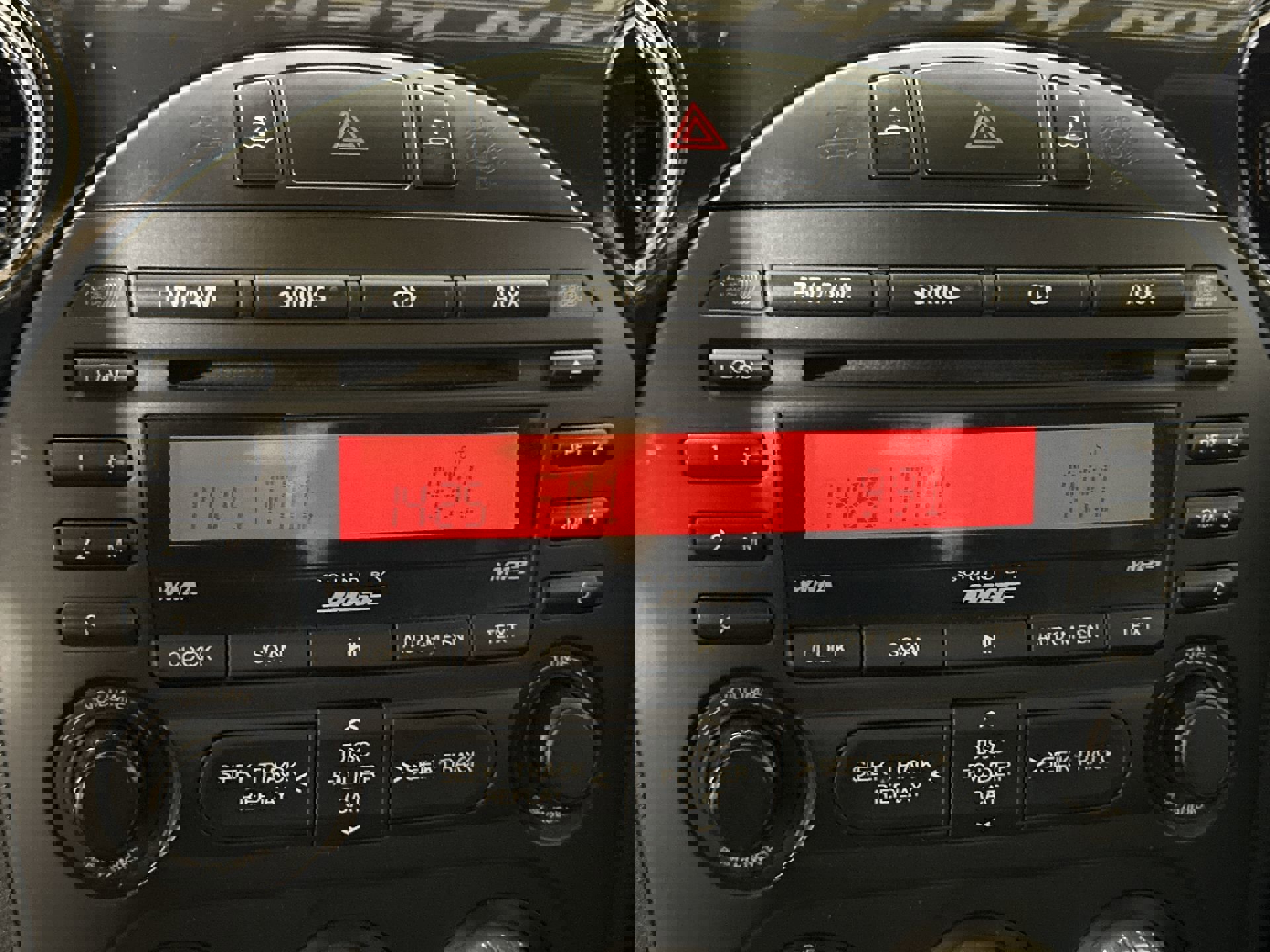 Used 2015 MAZDA MX-5 Miata Grand Touring w/ Premium Package image 22