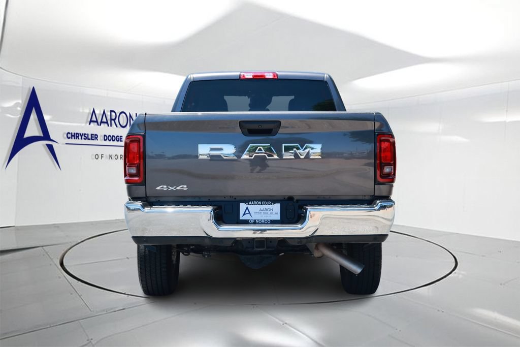 Used 2025 RAM 2500 Big Horn AWD/4WD image 3