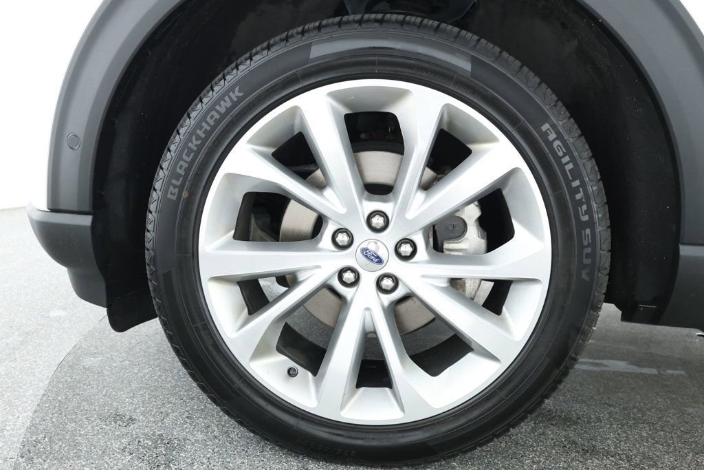Used 2022 Ford Explorer Platinum w/ Equipment Group 601A image 7