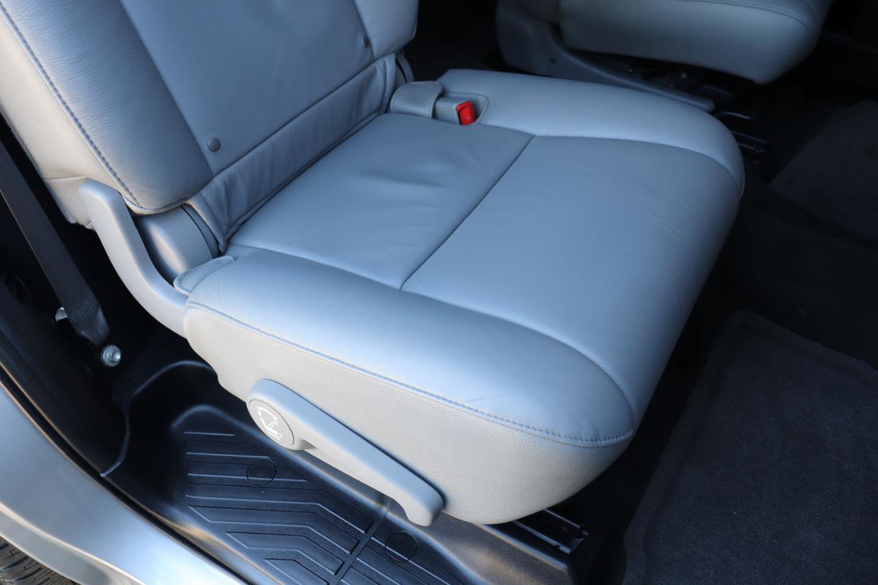 Used 2016 Toyota Sequoia Limited image 34